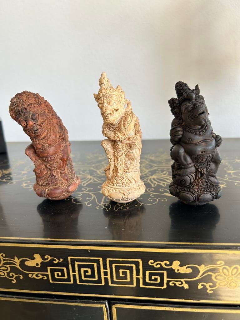 3 handgesneden Balinese keris grepen, Ophalen of Verzenden