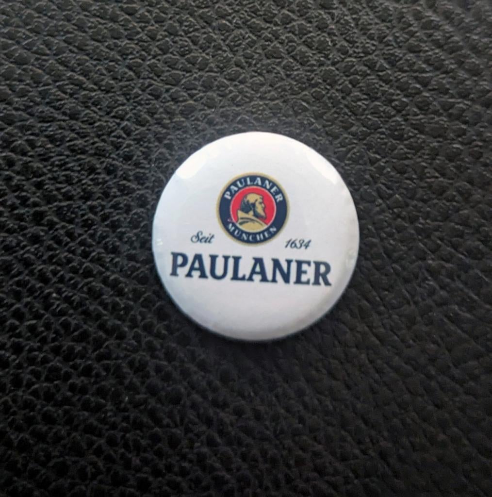 Paulaner Button / Pin 25mm - Biermerken, Ophalen of Verzenden, Nieuw, Overige merken