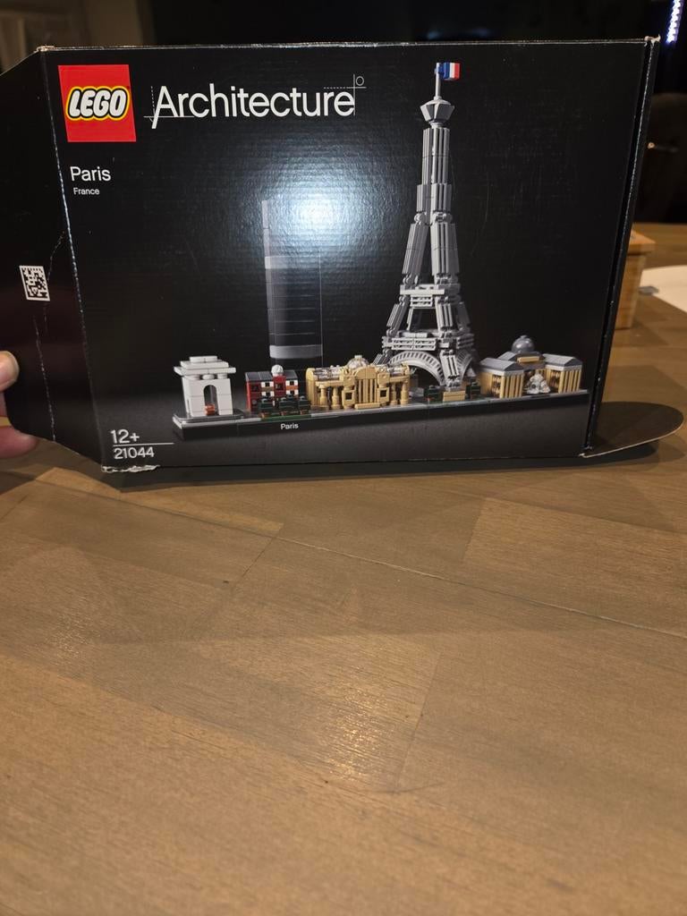 Lego architecture 21044 Paris, Ophalen of Verzenden, Zo goed als nieuw