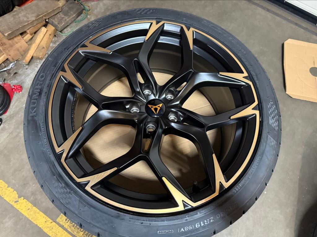 ‼️19” CUPRA FORMENTOR / ATECA SET. NIEUW. Inruil mogelijk., Auto-onderdelen, Banden en Velgen, 19 inch, Banden en Velgen, Nieuw