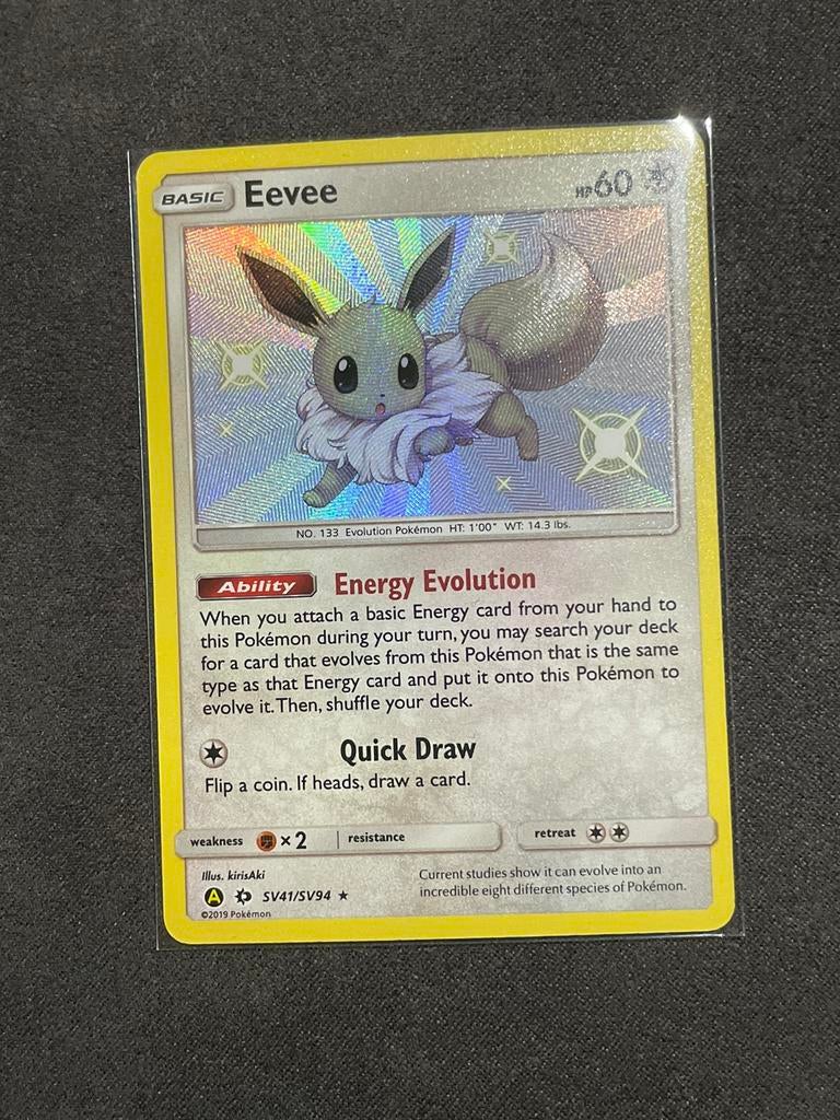 Eevee HIF SV41 baby shiny, Hobby en Vrije tijd, Verzamelkaartspellen | Pokémon, Ophalen of Verzenden, Zo goed als nieuw