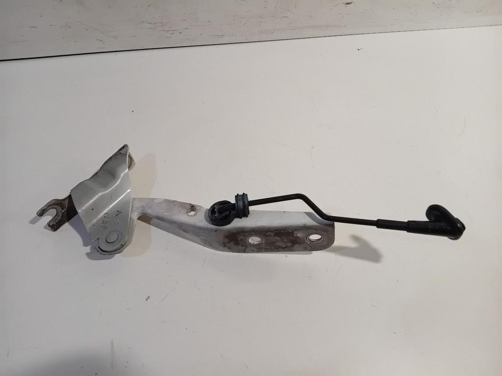 Motorkapscharnier links Seat Mii, Onderdelen@venauto.nl, Van der Ven Autorecycling B.V., Gebruikt, Ettenseweg 76, 4706 PB Roosendaal, The Netherlands