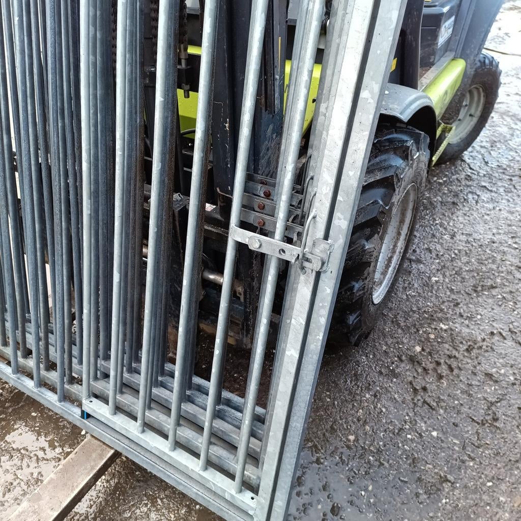 5x 1,5m deurpanelen 160 hoog, Ophalen, Hondenkennel, 100 cm of meer, 110 cm of meer