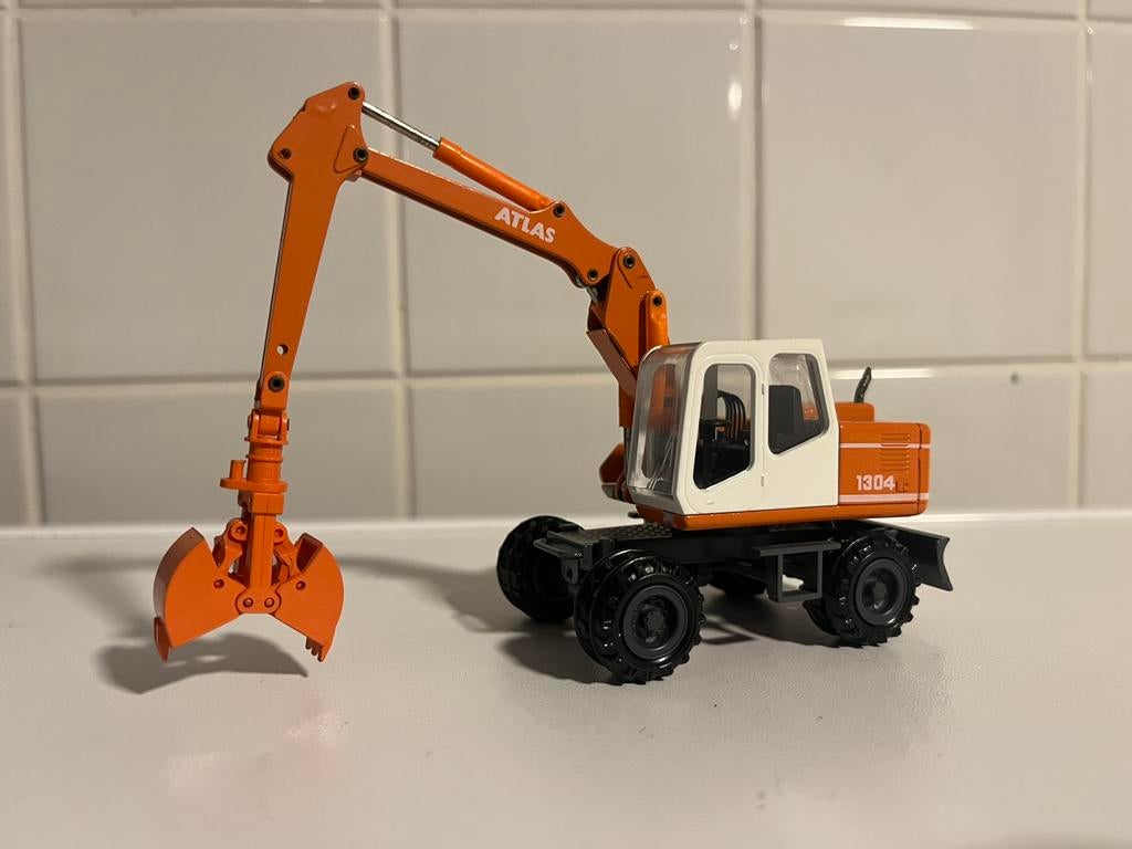 Atlas 1304 Conrad 1/50, Ophalen of Verzenden, Zo goed als nieuw, Hijskraan, Tractor of Landbouw, Conrad