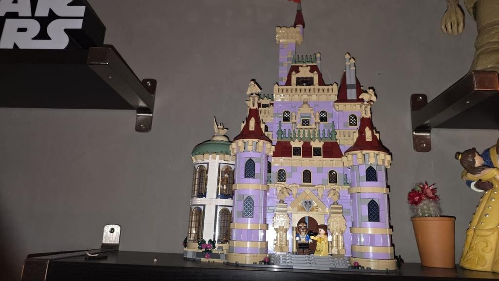 LEGO Disney Belle en het Beest Kasteel - Compleet!, Ophalen of Verzenden, Zo goed als nieuw, Complete set, Lego