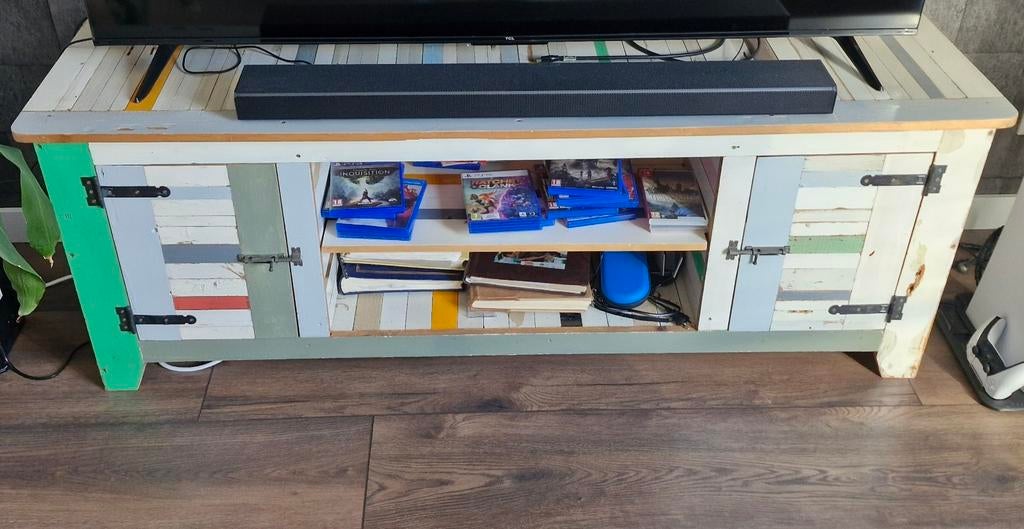 TV-meubel in Piet Hein Eek stijl., 100 tot 150 cm, Piet Hein Eek, Ophalen of Verzenden, Zo goed als nieuw