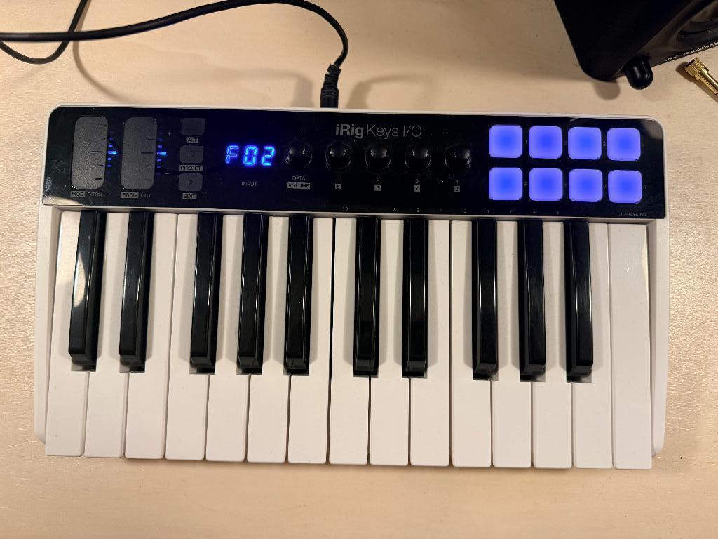 irig Keys IO 25 - Midi controller met audio interface, Overige merken, Zo goed als nieuw, Midi-aansluiting, Overige aantallen