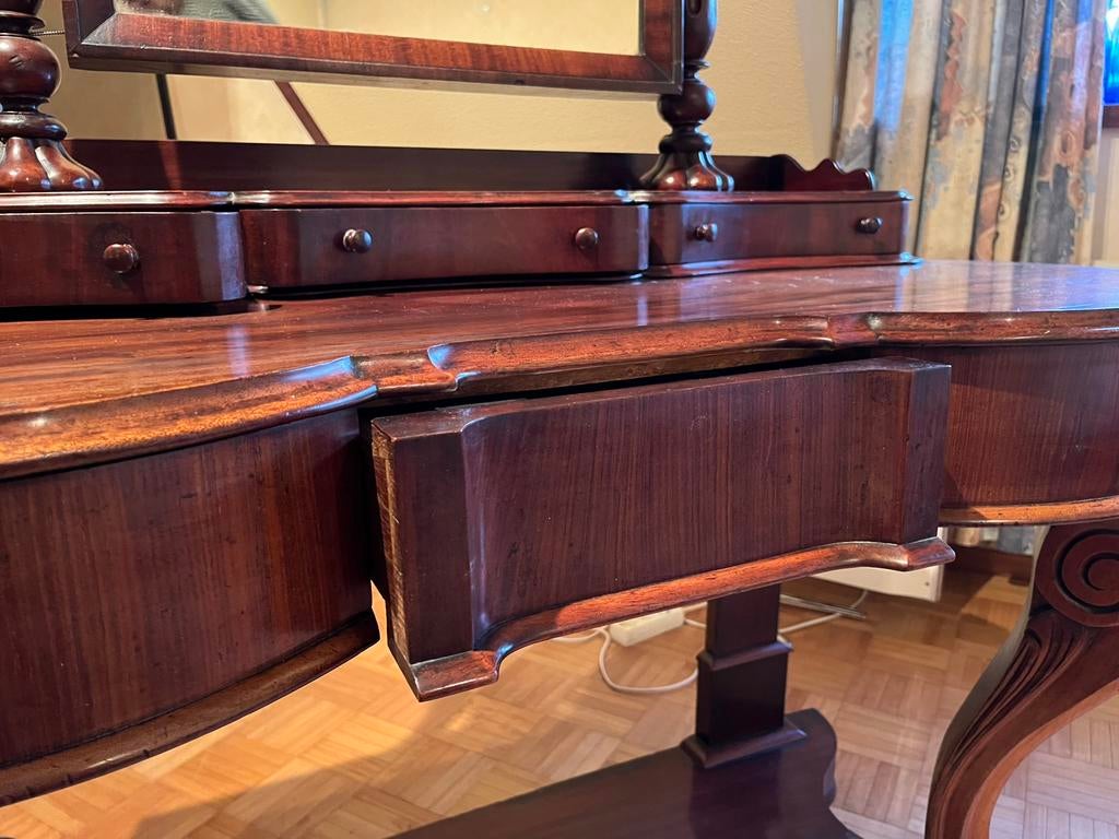 Antieke victoriaanse kaptafel, Antiek en Kunst, Antiek | Meubels | Tafels, Ophalen