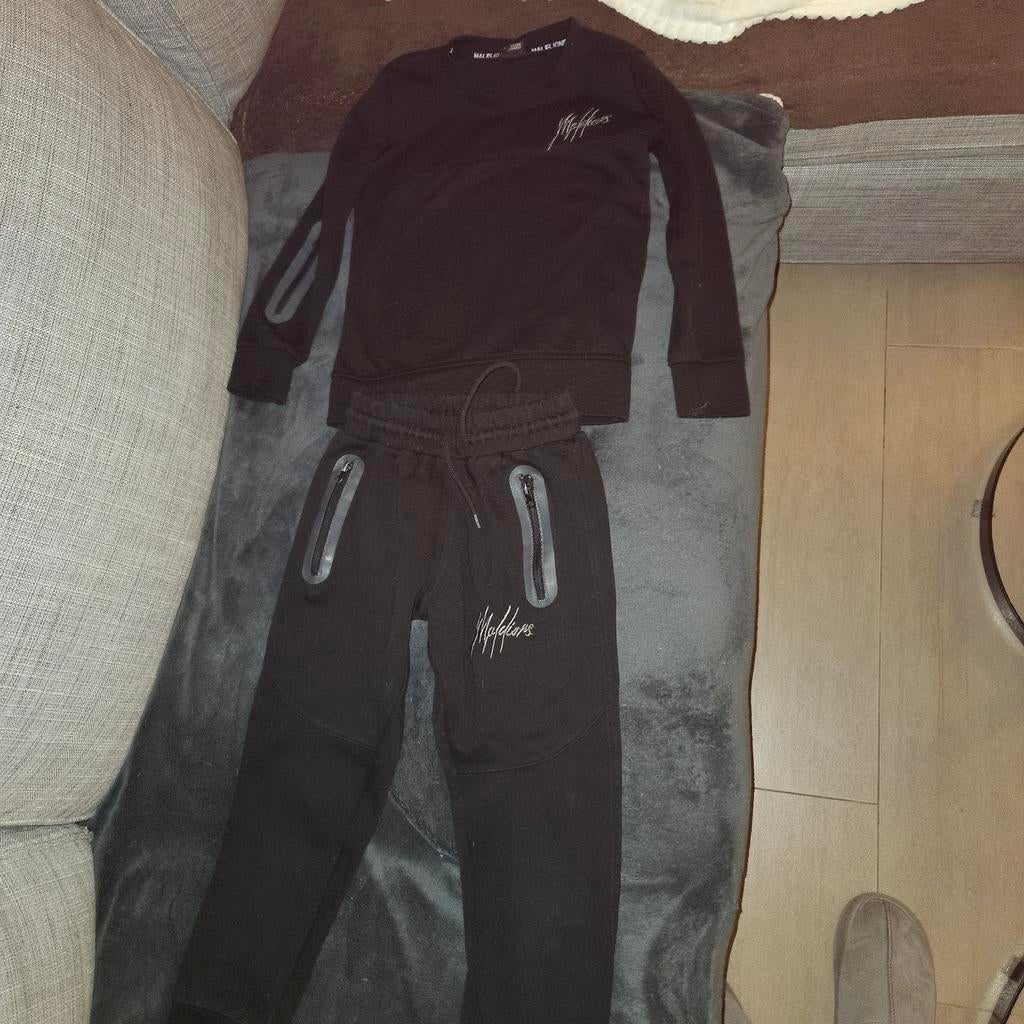 Leuk trainingspak maat 140, Ophalen of Verzenden, Gebruikt, Malelions, Jongen of Meisje