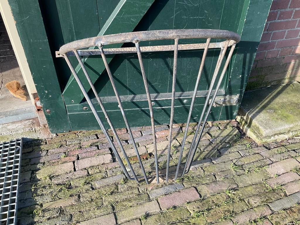 Hooiruif voor paard of ezel of voor planten buiten, Stalling, 2 of 3 paarden of pony's