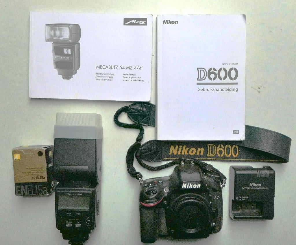 Nikon D600, Spiegelreflex, Ophalen of Verzenden, Zo goed als nieuw, Nikon