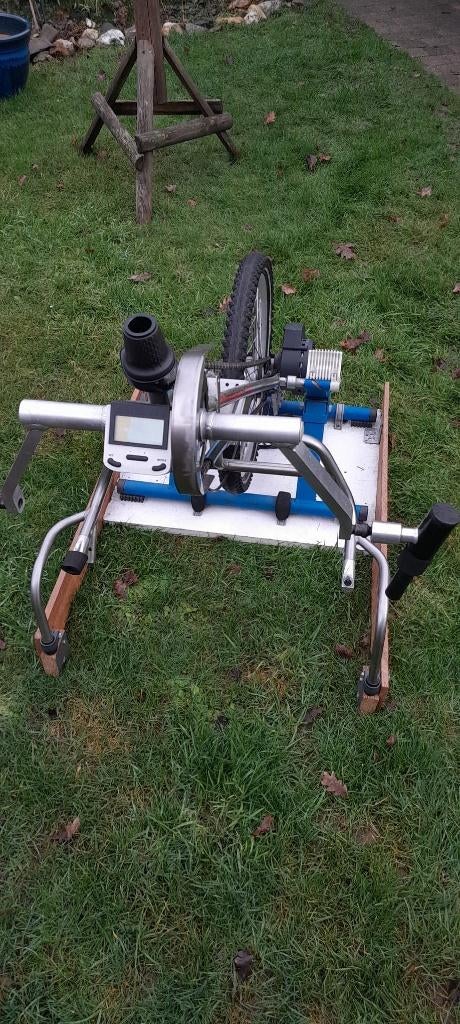 Oefen/sport handbike op standaard, Ophalen, Gebruikt