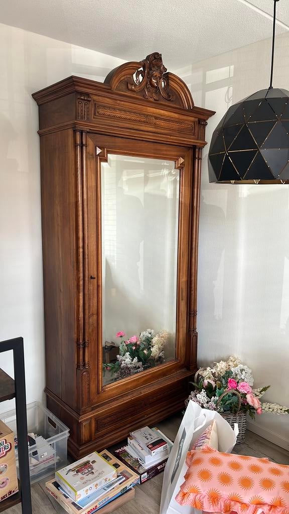 Prachtige antieke kast, Ophalen