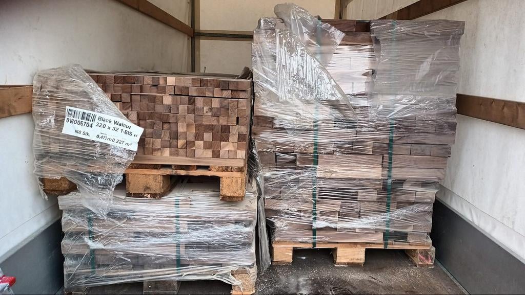 Veel draaibankhout, Ophalen of Verzenden