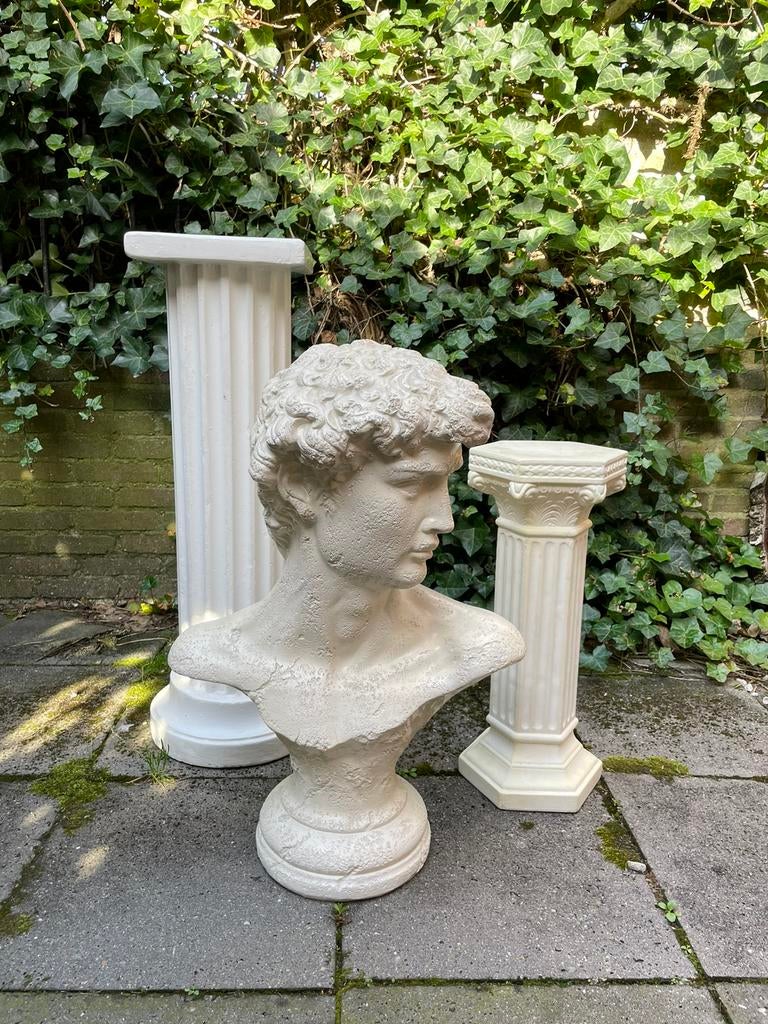 Mooie Griekse buste beeld en sokkels, Ophalen, Gebruikt