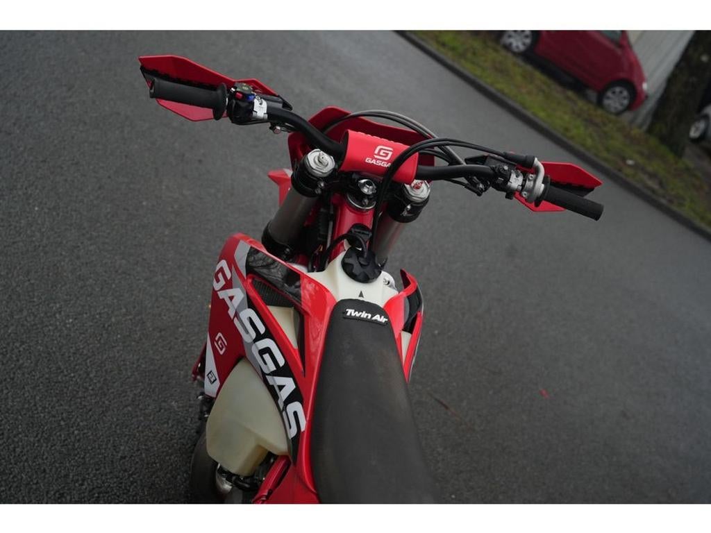 Gas Gas EC 250 TPI | Pro Circuit | 112 uur! (bj 2023) 0 km, KTM, Bedrijf, Enduro, Minimaal motorrijbewijs A2