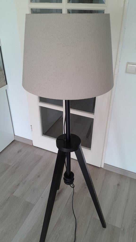 Staande lamp met stoffen kap, Ophalen, 150 tot 200 cm