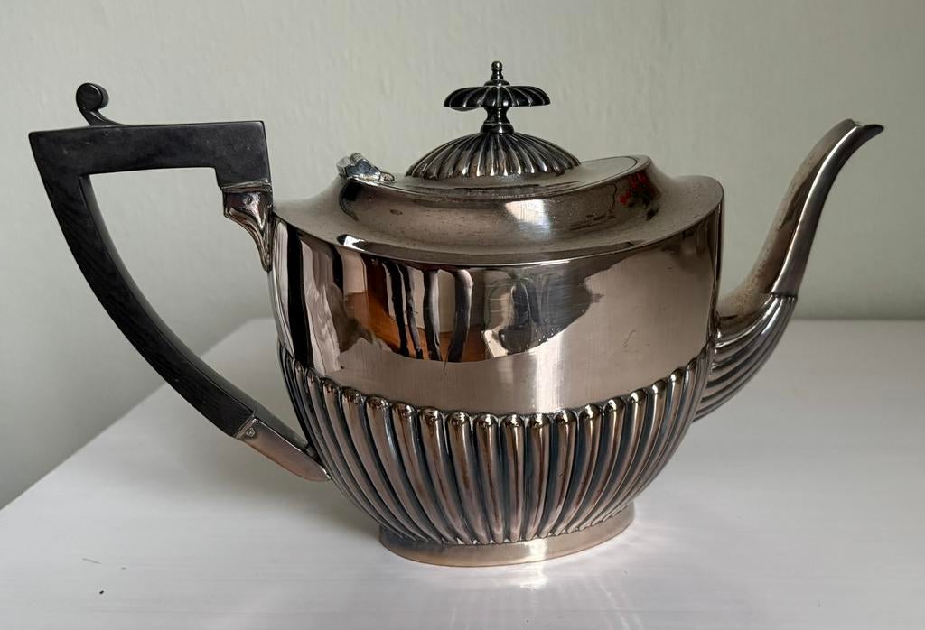 Theepot verzilverd Engels, Ophalen of Verzenden