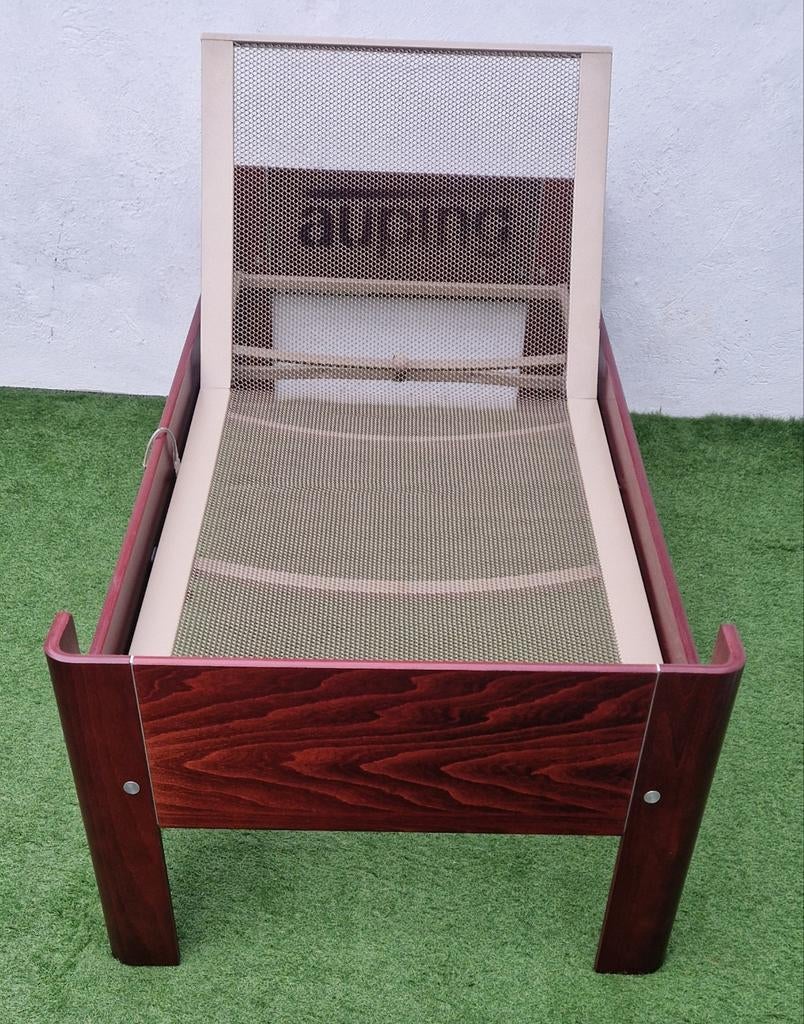 Auronde Bed 90x200cm
48cm Hoog (Seniorenhoogte), Ophalen, ., ., .