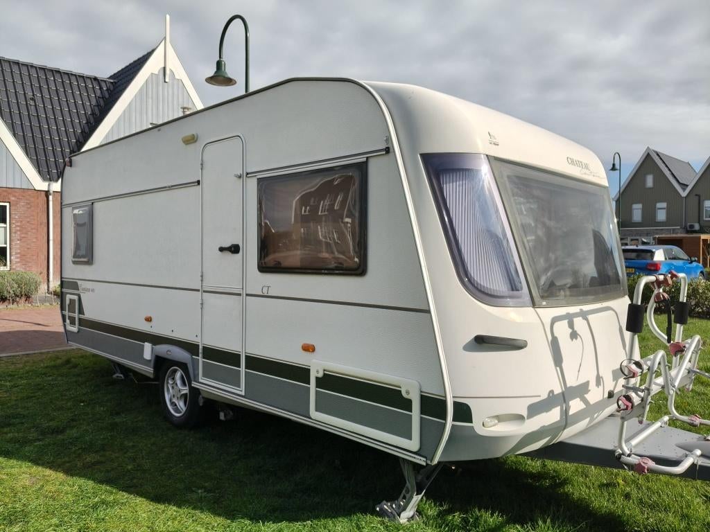 Goed onderhouden Chateau Cantara 490ct caravan - BOVAG 2025, Caravans en Kamperen, Caravans, Particulier, tot en met 4, 1000 - 1250 kg