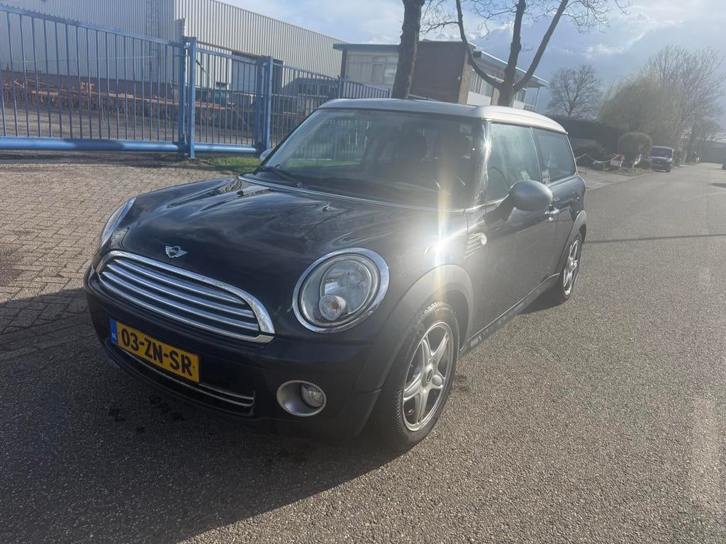 Mini Clubman 1.6 16V Cooper 2008 Zwart, Auto's, Voorwielaandrijving, 4 cilinders, Origineel Nederlands, Handgeschakeld