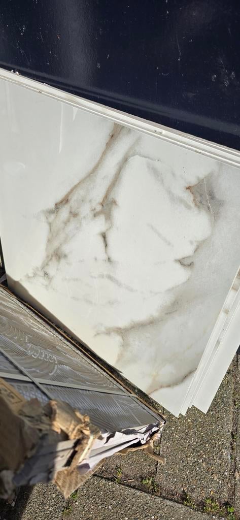 8 Marmeren tegels wit met bruine gloed 60x60 cm, Ophalen of Verzenden