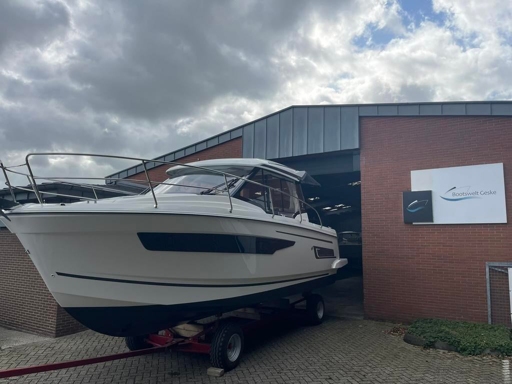 Jeanneau Merry Fisher met 300 pk Yamaha 2022, Ophalen, Polyester, Benzine, 50 pk of meer