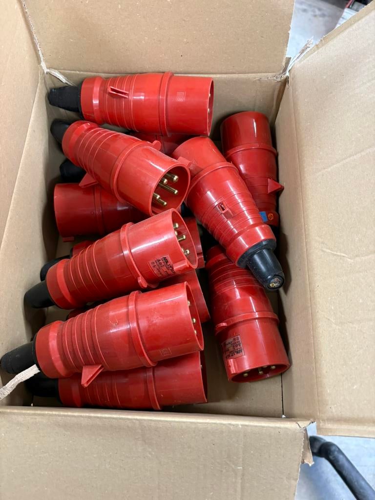 14 Krachstroom stekkers 380 volt. 32 Amp. 5 polig. Mannetjes, Ophalen, ABL, Zo goed als nieuw, Apparatuur