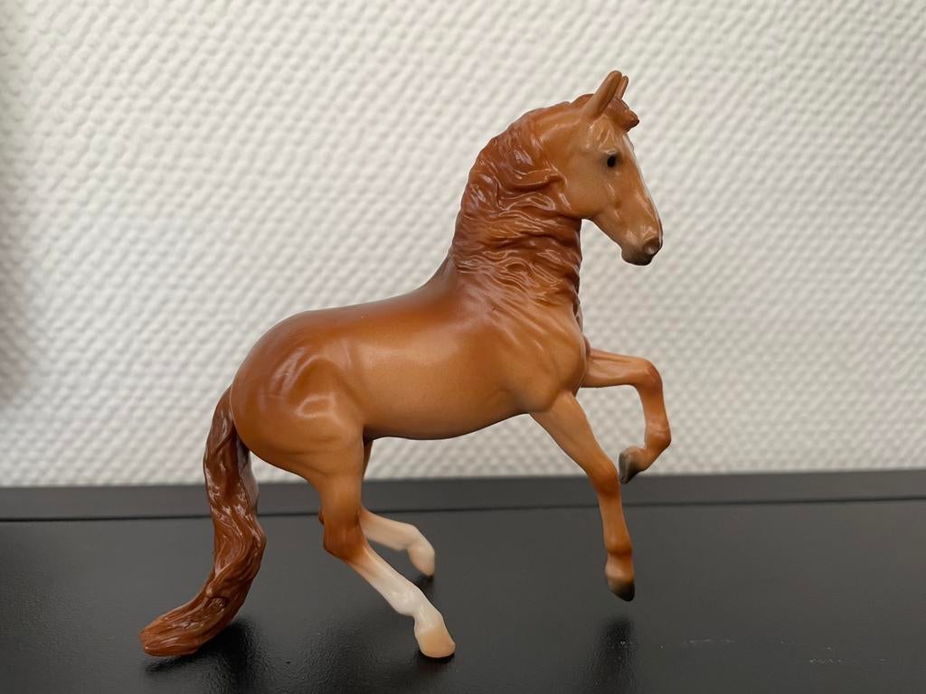 Breyer custom stablemate Alborozo, Verzamelen, Ophalen of Verzenden, Zo goed als nieuw, Beeldje of Figuurtje