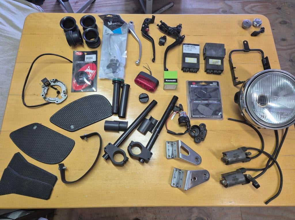 Caferacer onderdelen diverse oa kawasaki triumph, Ophalen of Verzenden