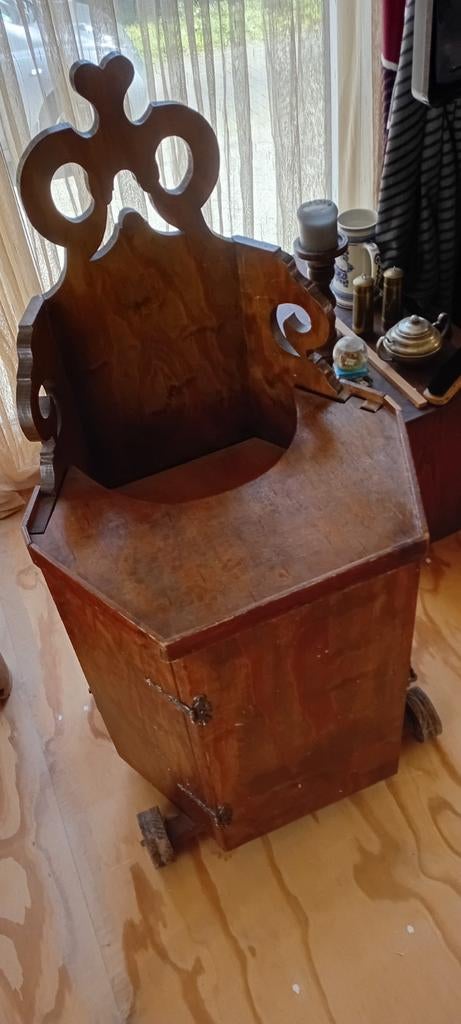 Antieke kinderstoel wortelnoten, Antiek en Kunst, Ophalen