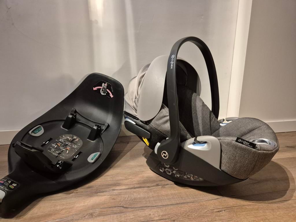 Cybex Cloud Z i-Size autostoel met Base Z, Kinderen en Baby's, Autostoeltjes, Overige merken, Ophalen of Verzenden, Zo goed als nieuw