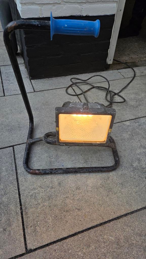 Goed werkende bouwlamp voor 5.00euro, Ophalen of Verzenden