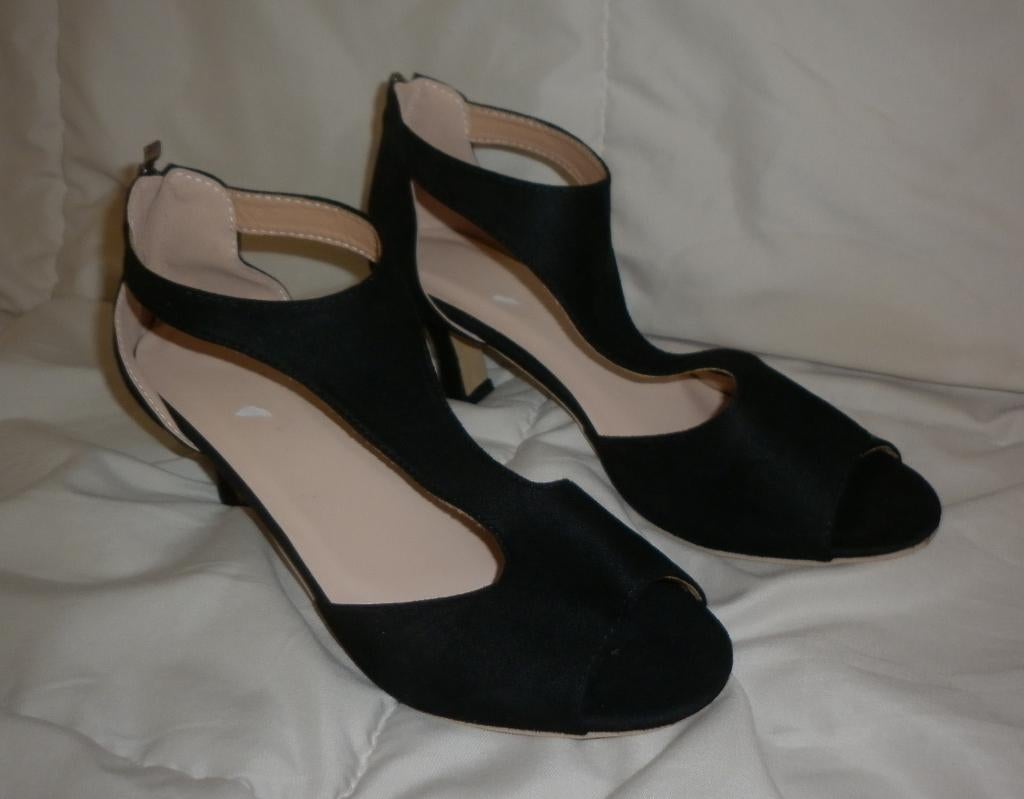 pumps maat 43 , Kleding | Dames, Schoenen, Pumps, Zwart, Ophalen of Verzenden, Zo goed als nieuw