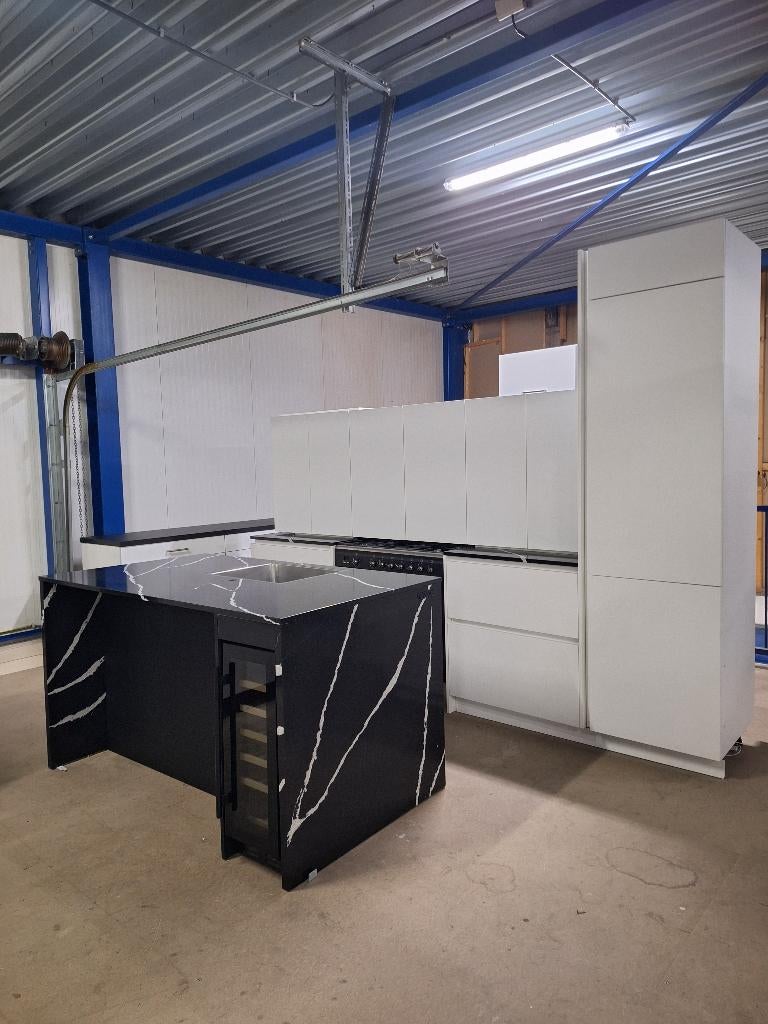 Complete keuken Compleet met APP 120Keukens op voorraad 2881