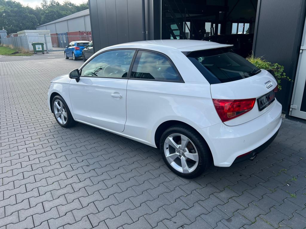 Audi A1 1.0 TFSI Sport, Voorwielaandrijving, Stof, Euro 6, 95 pk