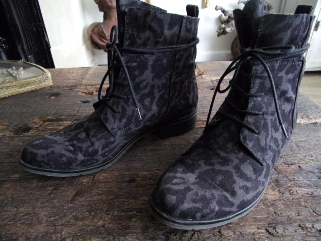 Laarsjes Panther print, maat 40 en Meer Laarsjes, Ophalen of Verzenden, Zo goed als nieuw, Zwart