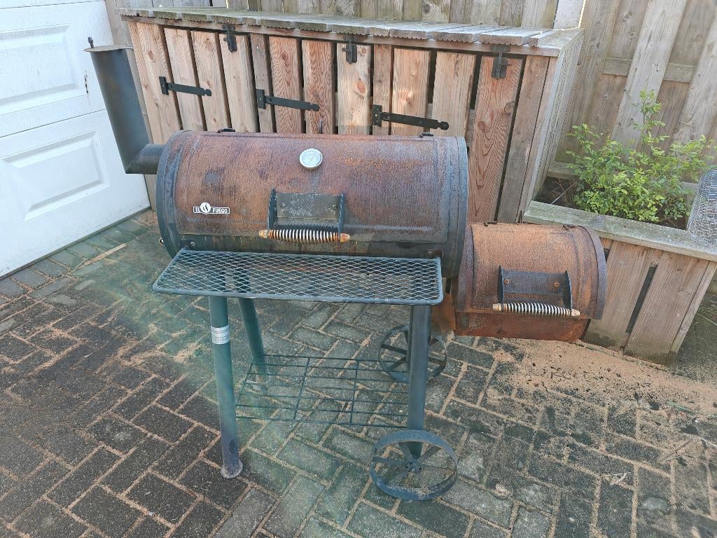 BBQ El Fuego Edmonton houtskoolgrill en off-set smoker, Ophalen, Gebruikt, El Fuego
