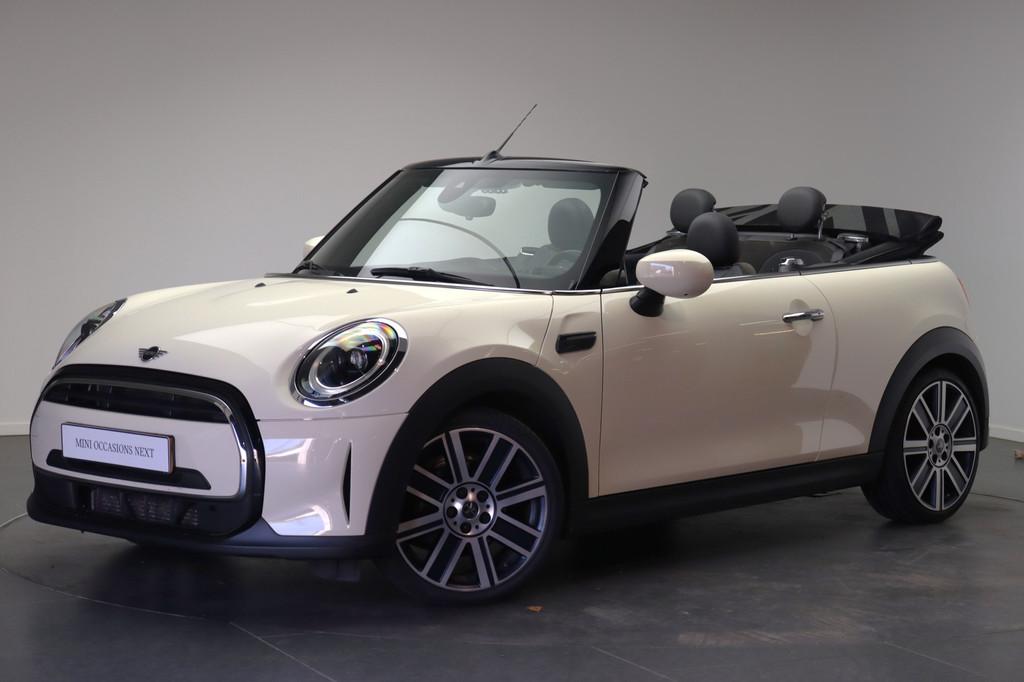 MINI Cabrio Cooper Automaat / Sportstoelen / Achteruitrijcam, Auto's, 136 pk, Gebruikt, 4 stoelen, Wit