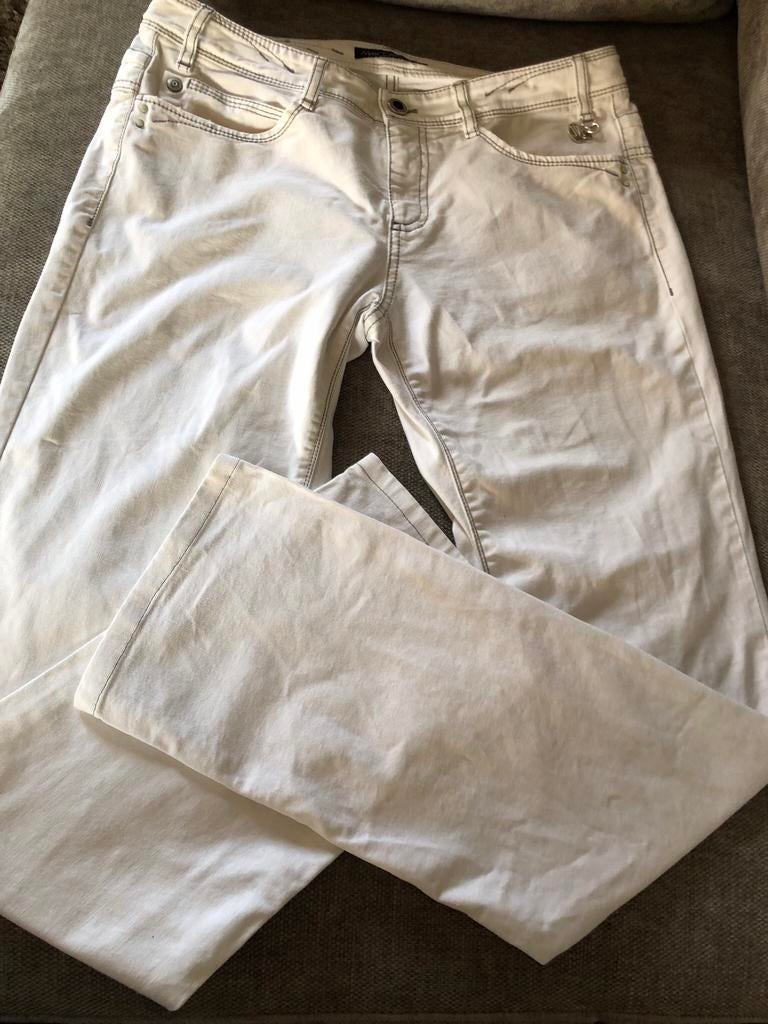 Marc cain offwhite jeans maat maat N4(40), Ophalen of Verzenden, Wit, W30 - W32 (confectie 38/40)