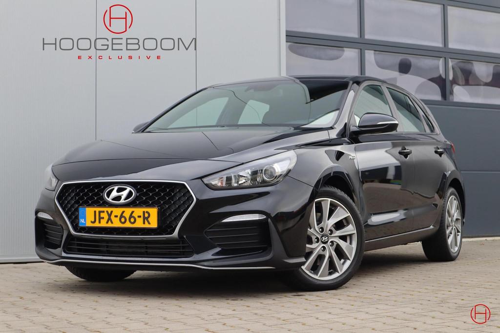 Hyundai i30 1.0 T-GDI N-Line / Camera / Cruise / Stoelverwar, Voorwielaandrijving, Stof, Gebruikt, Zwart