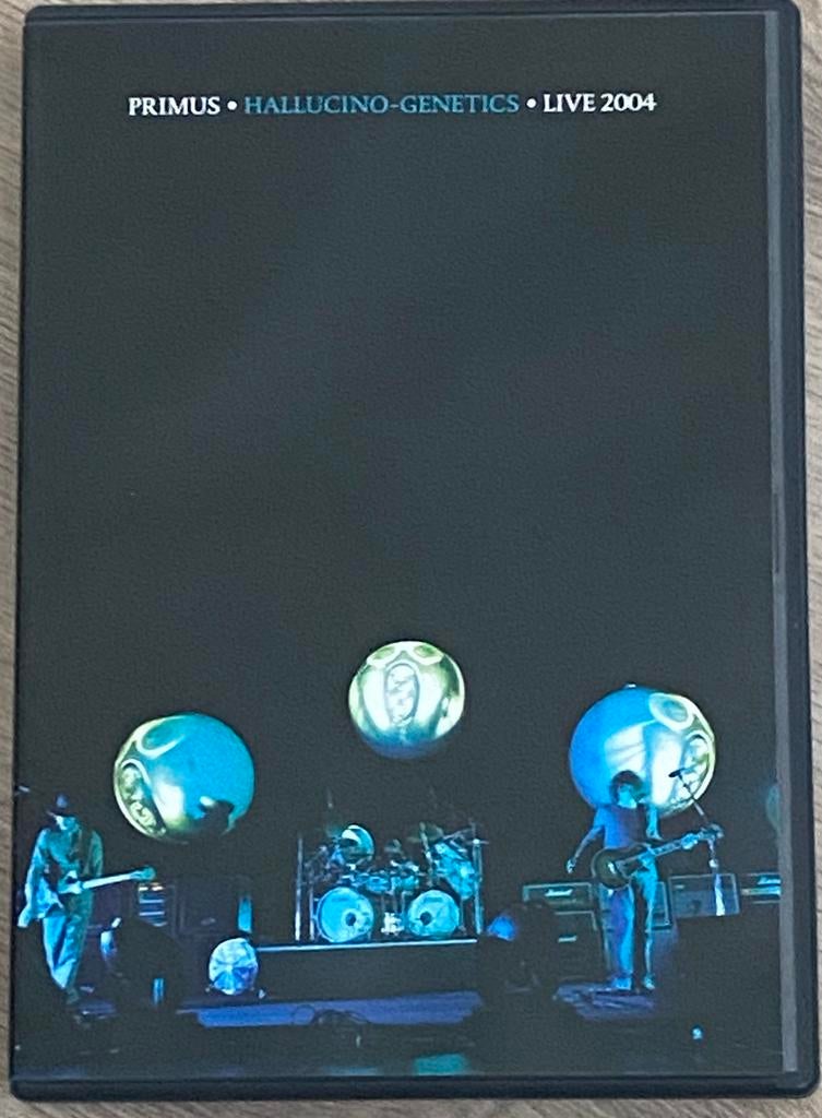 Primus Les Claypool Hallucino Genetics DVD 5.1 Dolby Digital, Ophalen of Verzenden, Zo goed als nieuw, Poprock