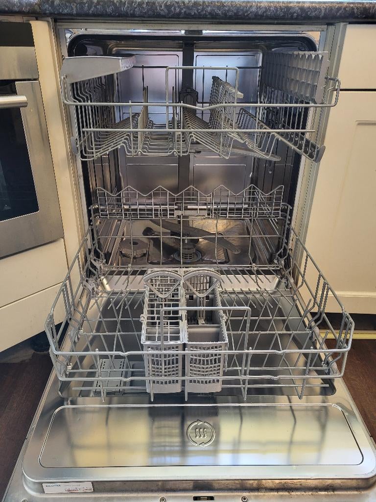 Siemens vaatwasser, Witgoed en Apparatuur, Ophalen, Gebruikt, Minder dan 85 cm, Energieklasse A of zuiniger