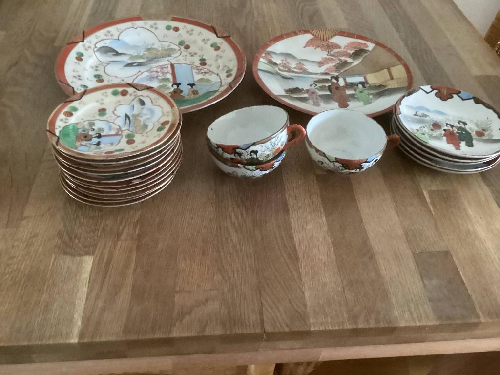 Te koop Chinees Serviesgoed., Antiek en Kunst, Ophalen