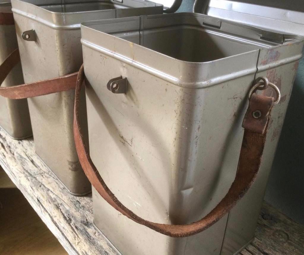 OUDE ROBUUSTE COLLECTEBUS, Ophalen of Verzenden