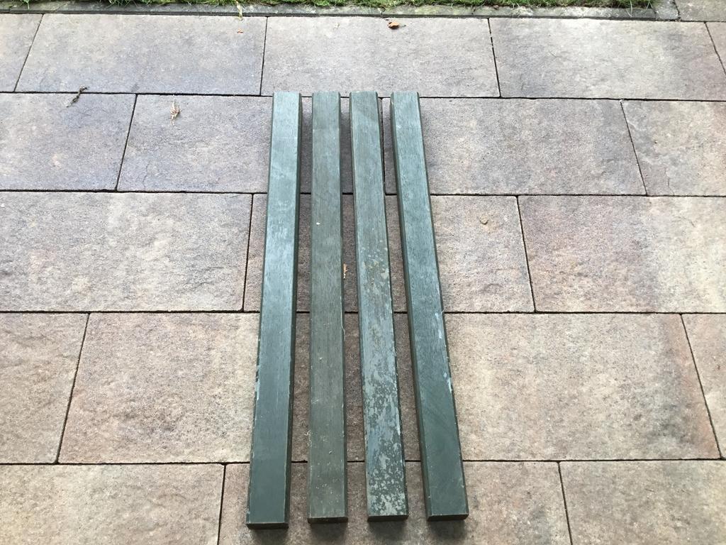 Te koop 4 paaltjes, Tuin en Terras, Ophalen of Verzenden, Zo goed als nieuw