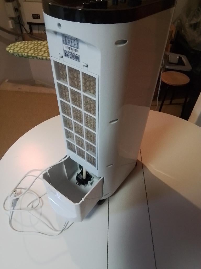 Luchtkoeler, Ophalen, Minder dan 60 m³, 3 snelheden of meer, Staande ventilator