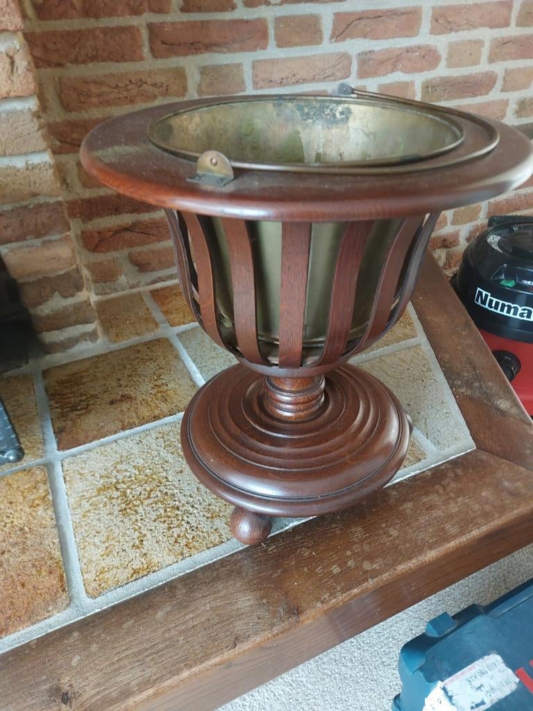 Theestoof, Antiek en Kunst, Ophalen