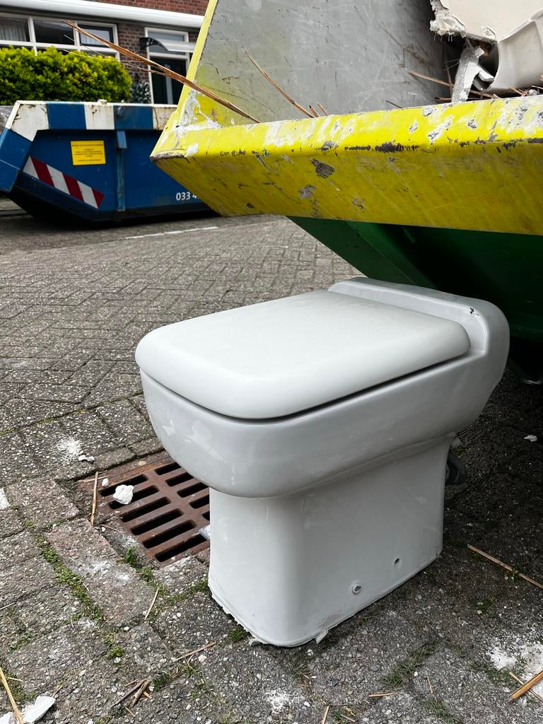 Toilet met elektrische pomp - vandaag ophalen!, Ophalen, Gebruikt, Toilet