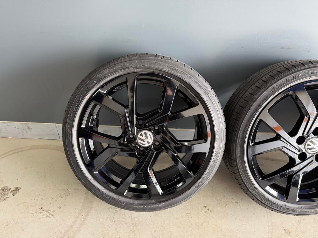 Vw Golf Brescia 18 inch velgen 5x112 225/40/18 Zomerset, Auto-onderdelen, Banden en Velgen, 18 inch, Banden en Velgen, Ophalen of Verzenden